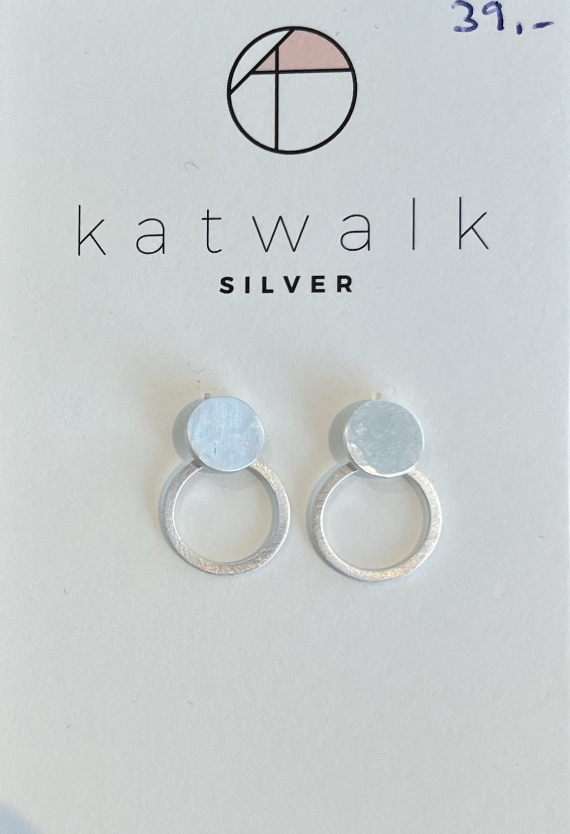 Zilveren oorring Katwalk Silver.