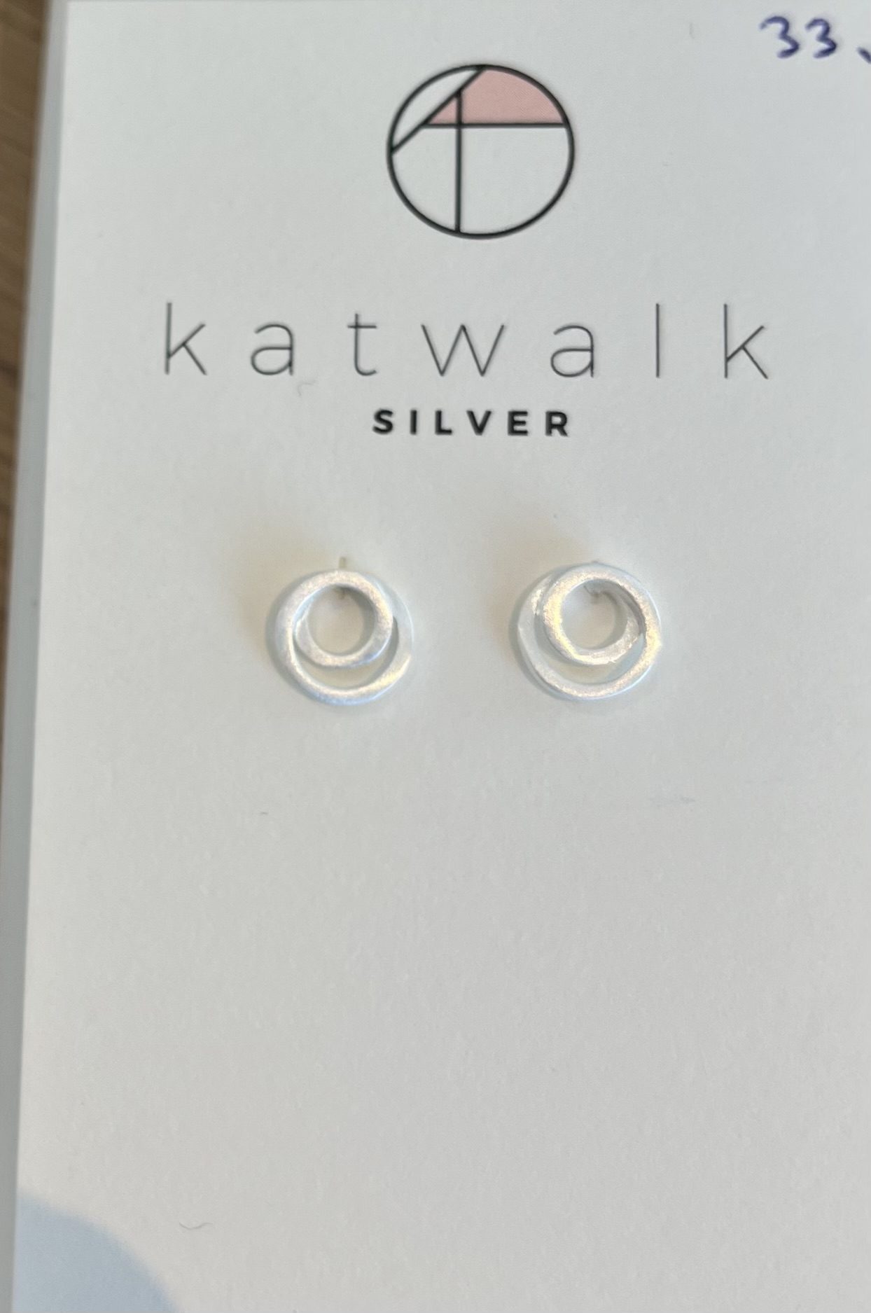 Zilveren oorring cirkel van Katwalk Silver.